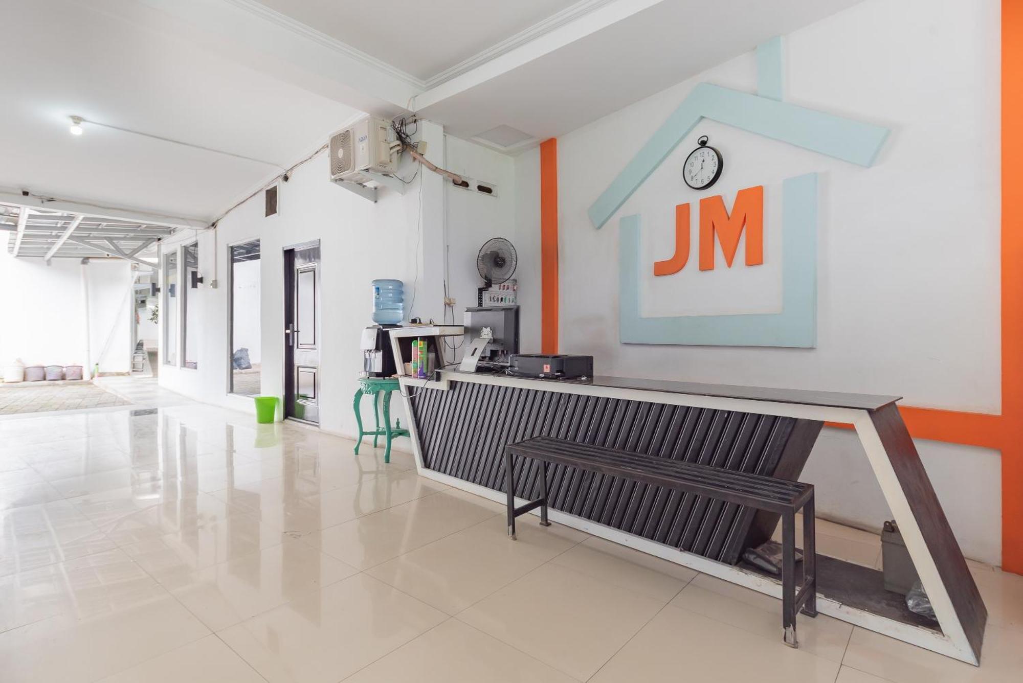 Reddoorz At Jalan Otista Karawang Exterior foto